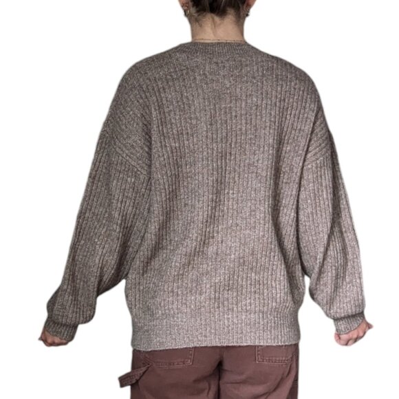 H&M Brown Oversized Knit Sweater Women Size Medium - Picture 3 of 9